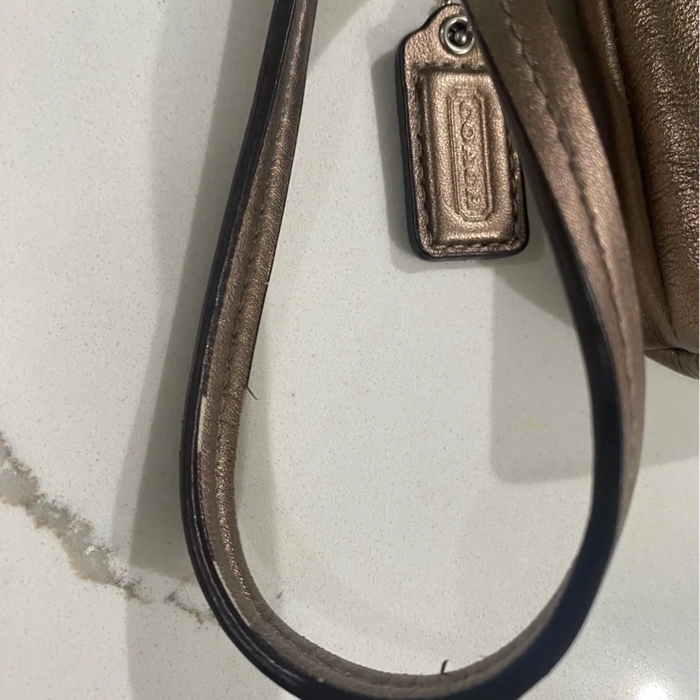 Vintage Y2K Coach Ashley‎ Metallic Bronze Pleated Leather Wristlet